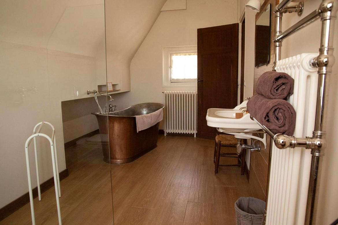 Chambres D'Hotes Manoir De Beaumarchais Les Chapelles-Bourbon Buitenkant foto